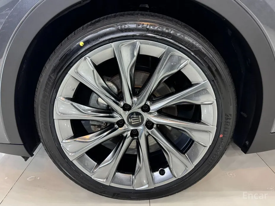 Фото 5 - Toyota Crown