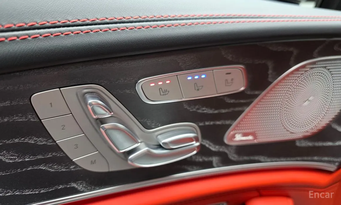 Photo 16 - Mercedes-Benz AMG GT