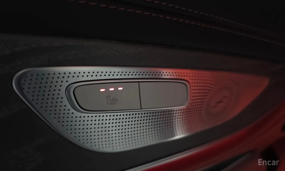 Photo 17 - Mercedes-Benz AMG GT