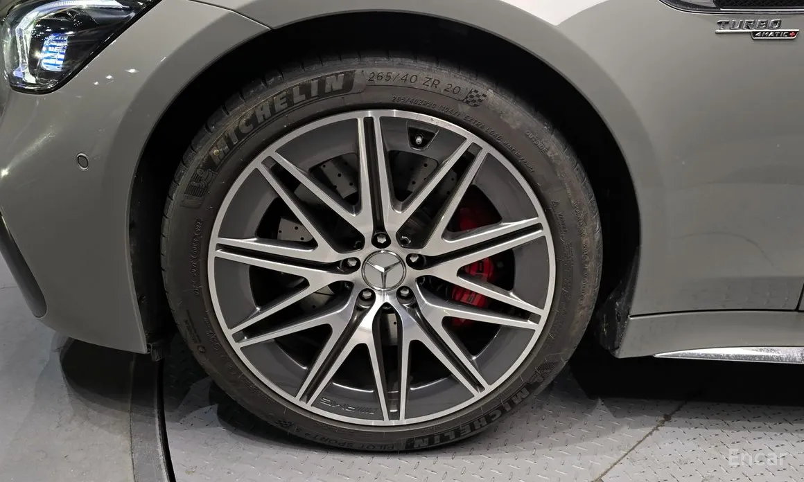 Photo 5 - Mercedes-Benz AMG GT