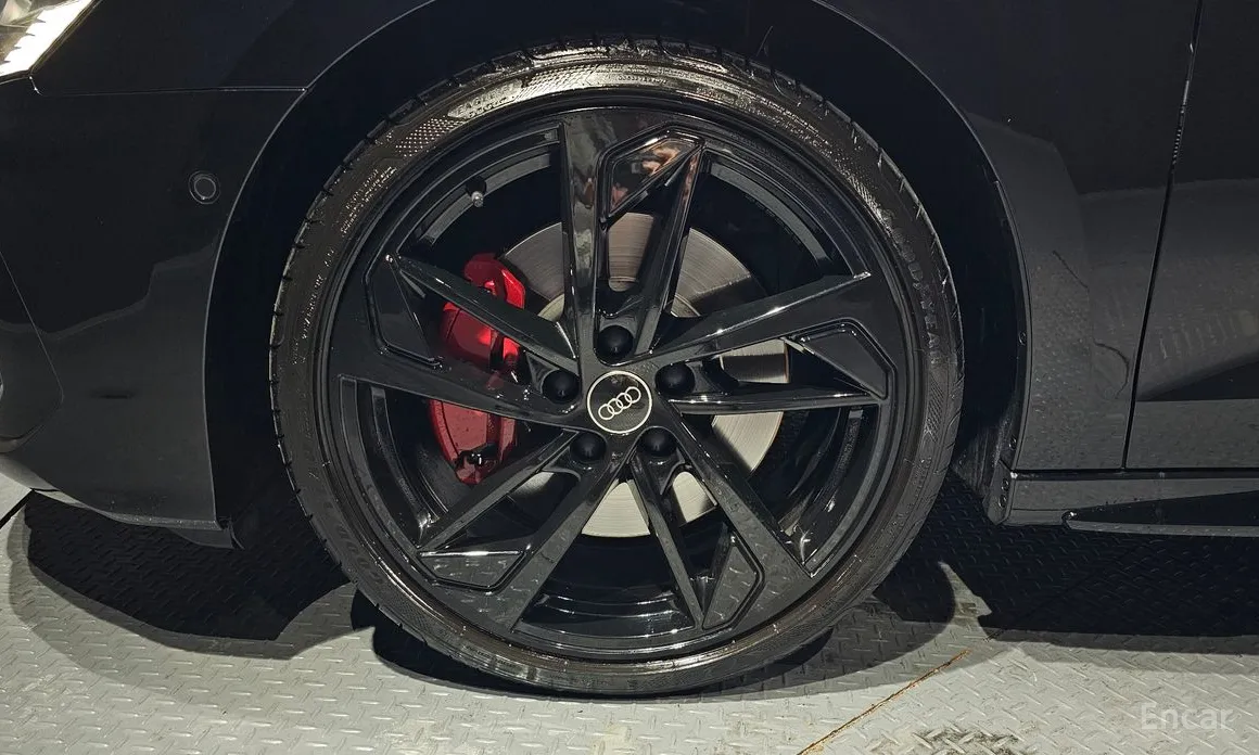 Фото 5 - Audi S3