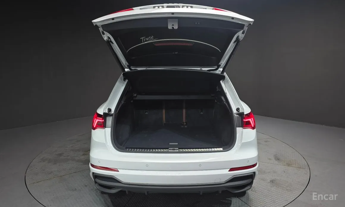 Фото 20 - Audi Q3