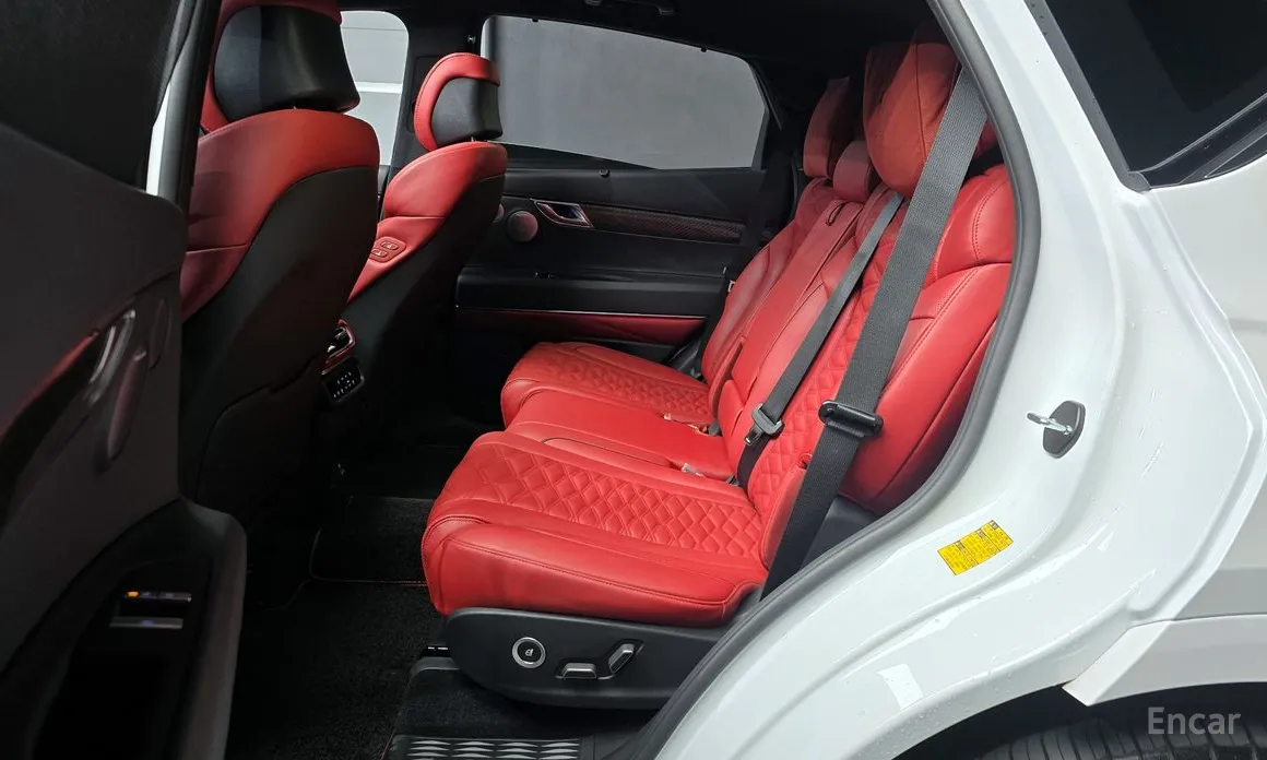 Фото 13 - Genesis GV80