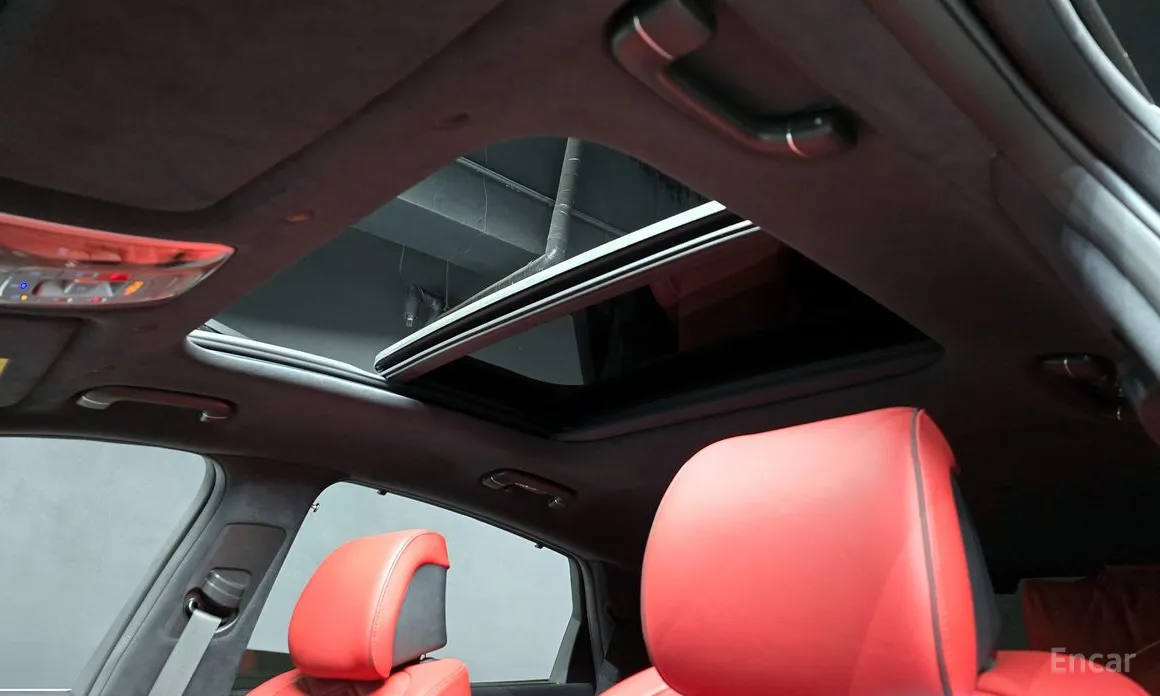 Фото 18 - Genesis GV80