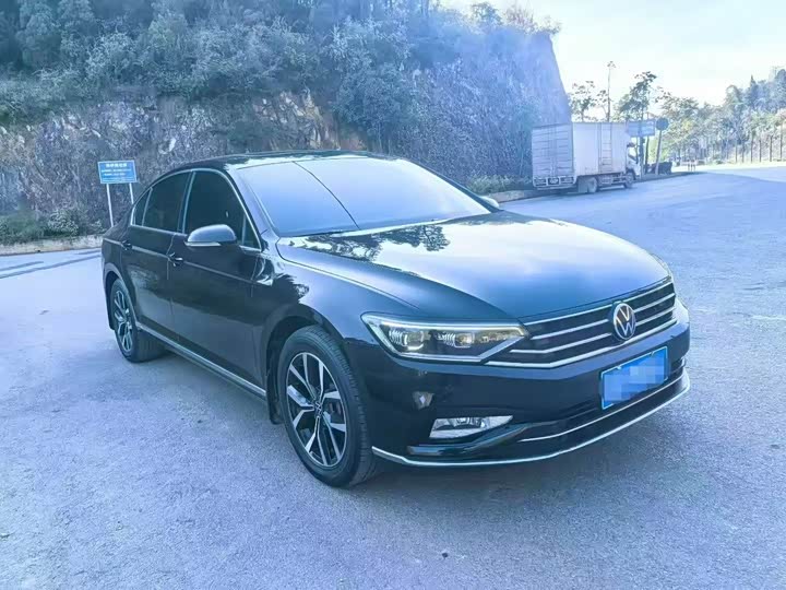 Фото 3 - Volkswagen Magotan