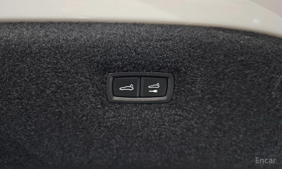 Фото 20 - Porsche Taycan