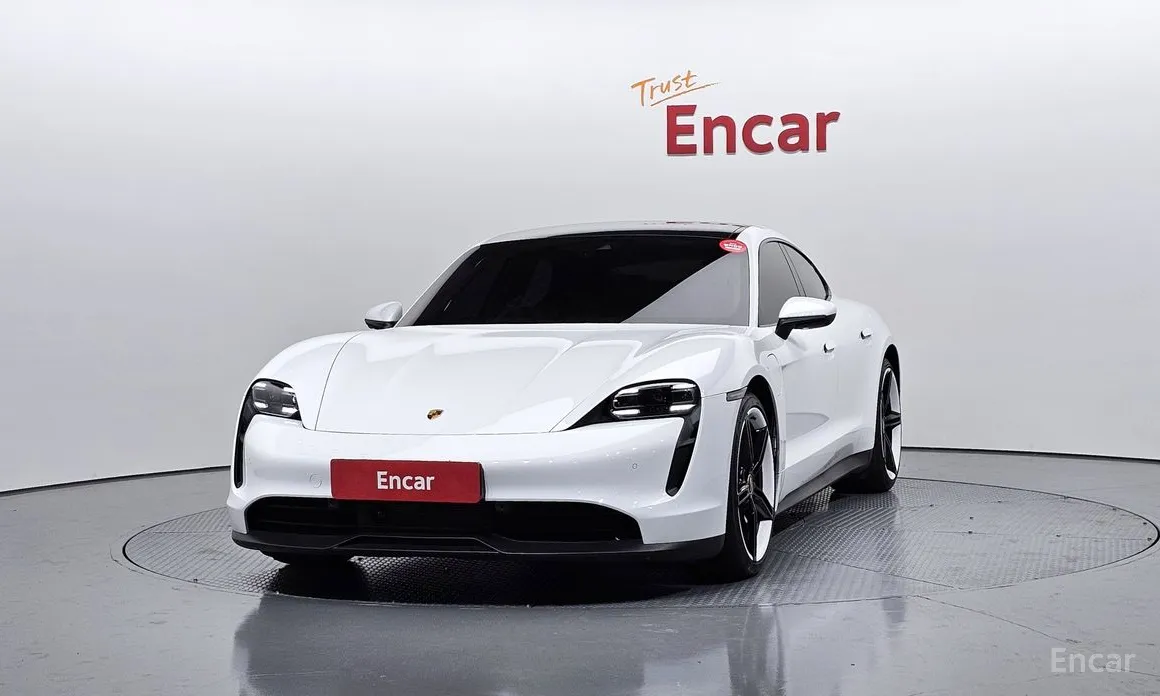 Фото 3 - Porsche Taycan