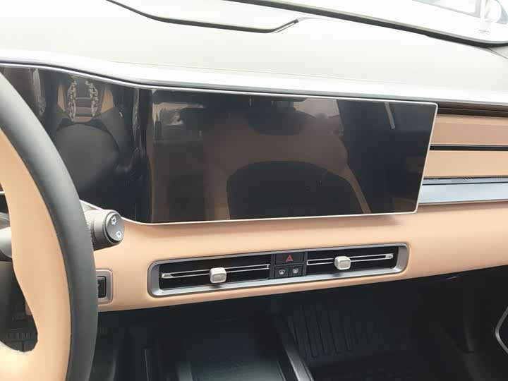 Фото 7 - Geely Icon