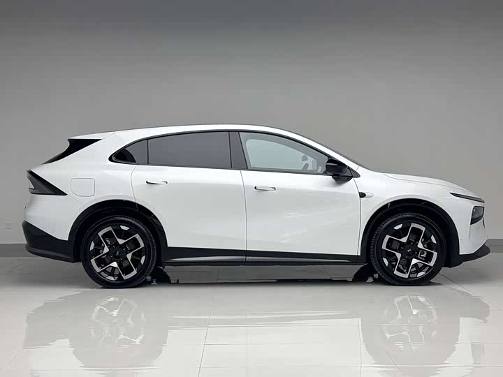 Фото 6 - XPeng G7