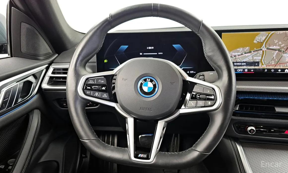 Фото 13 - BMW i4