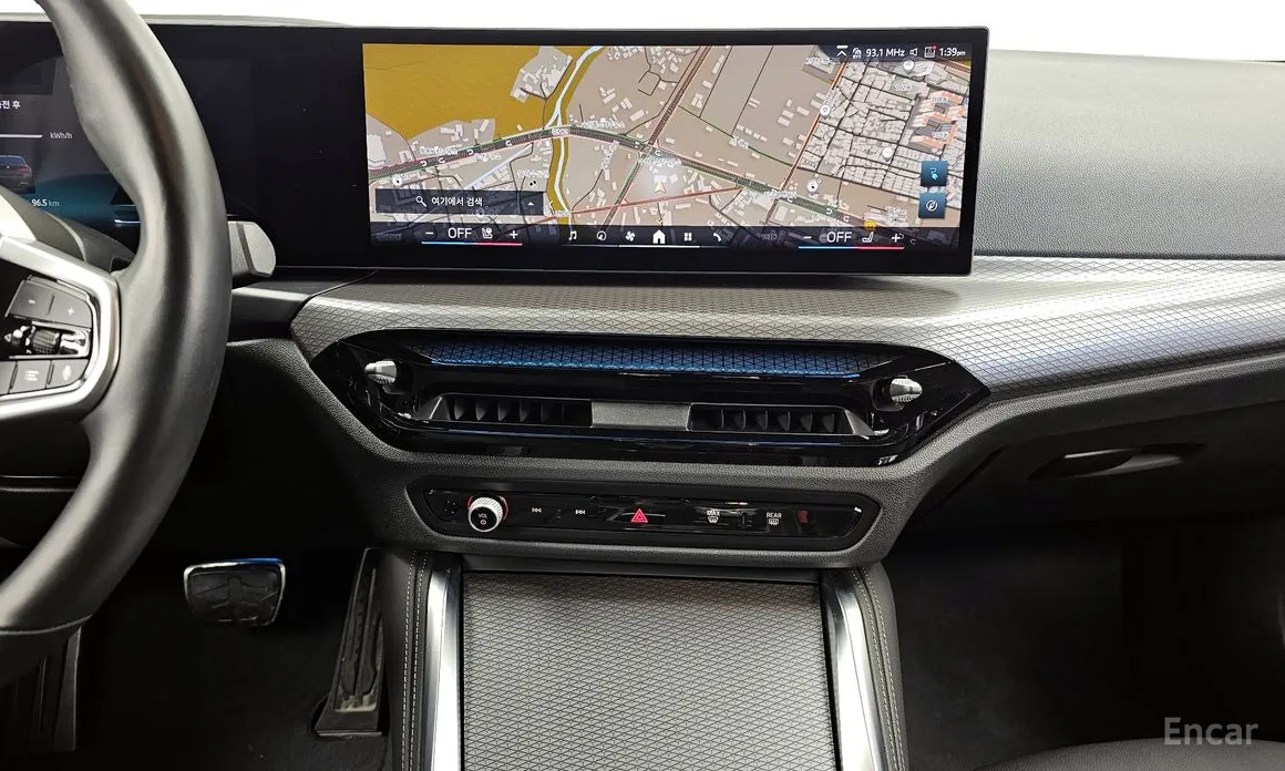 Фото 14 - BMW i4