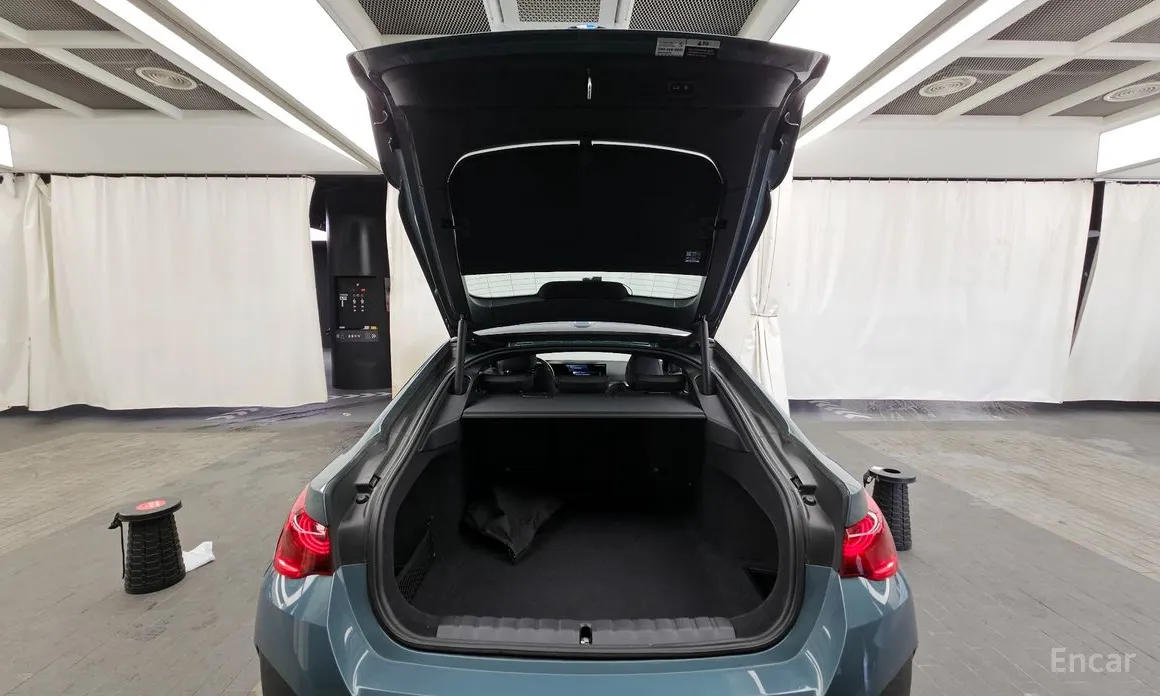 Фото 20 - BMW i4