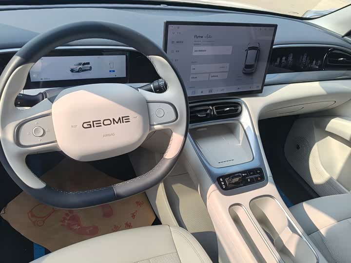 Фото 7 - Geely Galaxy Geome
