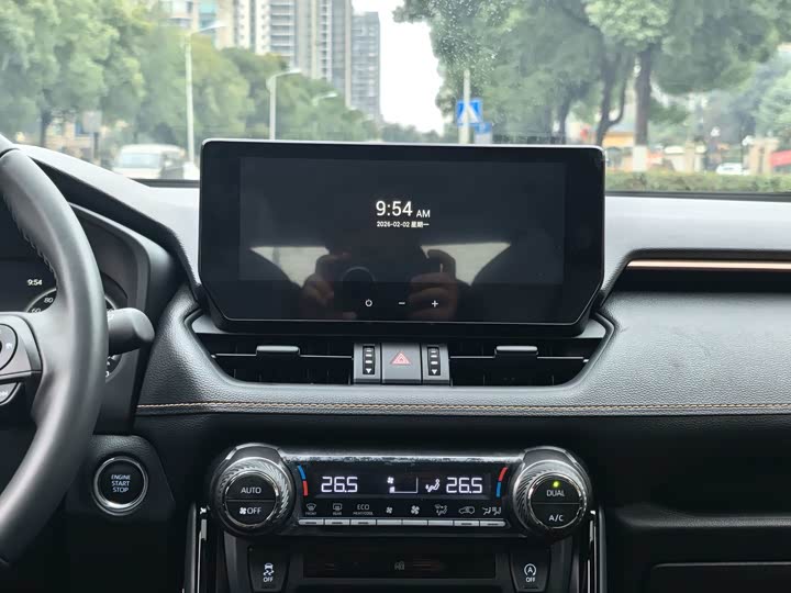 Фото 8 - Toyota Wildlander