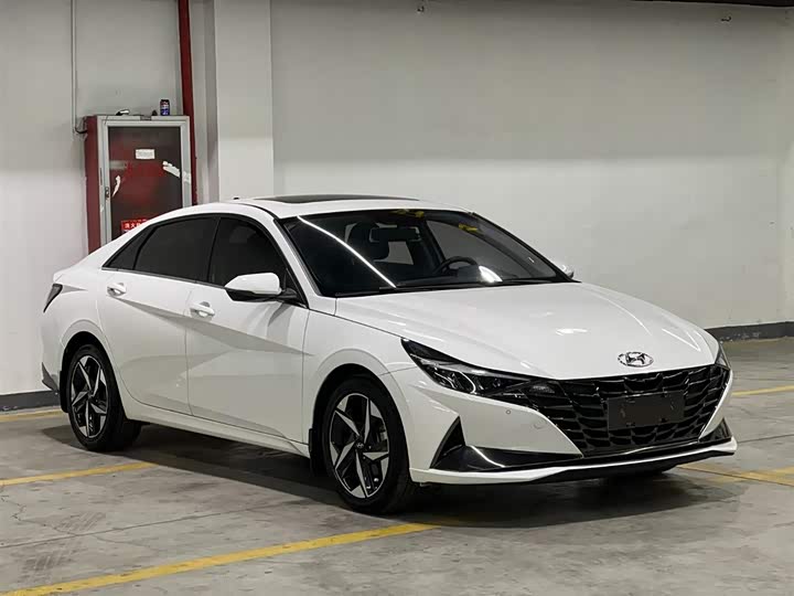 Фото 3 - Hyundai Elantra N line