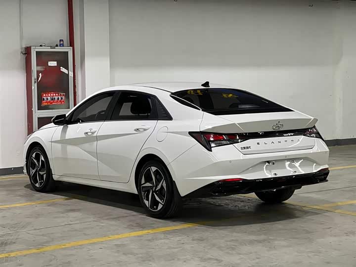 Фото 4 - Hyundai Elantra N line