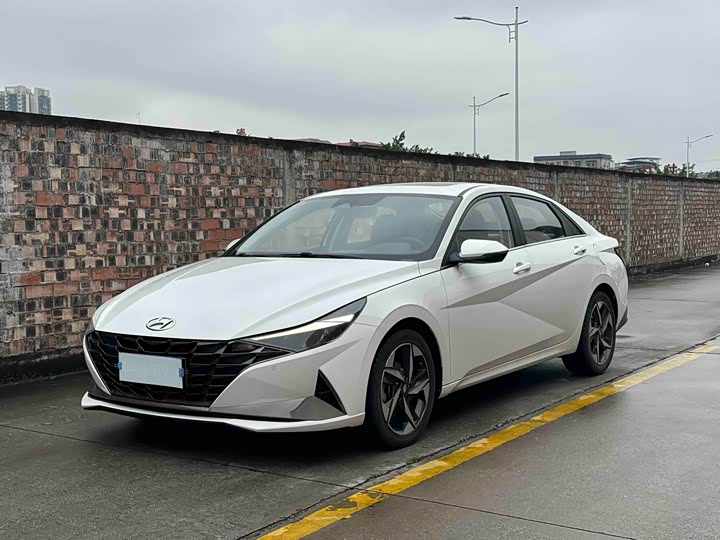 Фото 1 - Hyundai Elantra N line