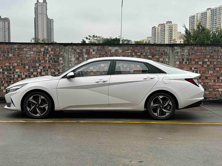 Фото 3 - Hyundai Elantra N line