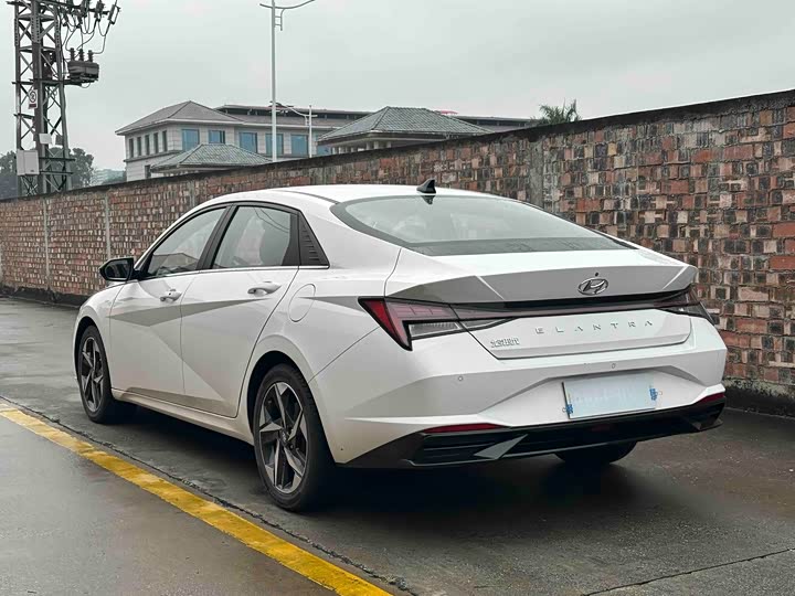 Фото 4 - Hyundai Elantra N line