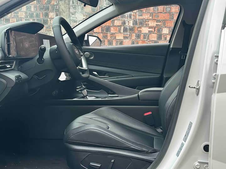 Фото 6 - Hyundai Elantra N line