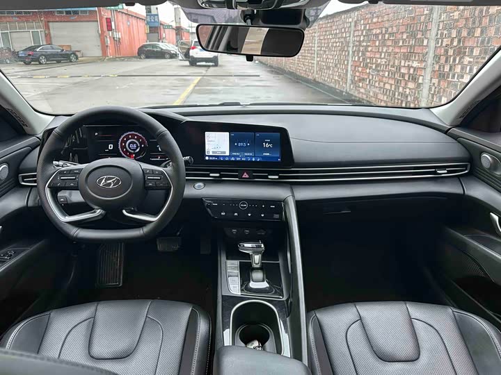 Фото 9 - Hyundai Elantra N line