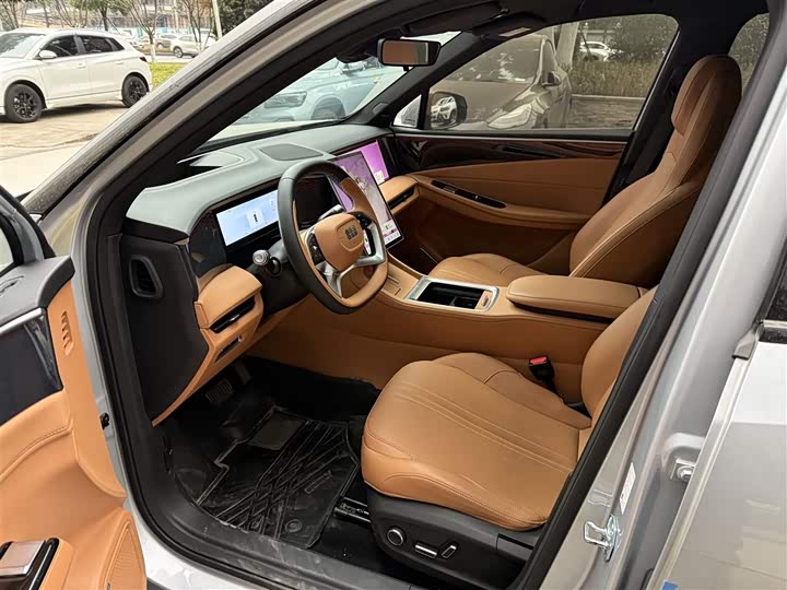 Фото 3 - Geely Galaxy L7