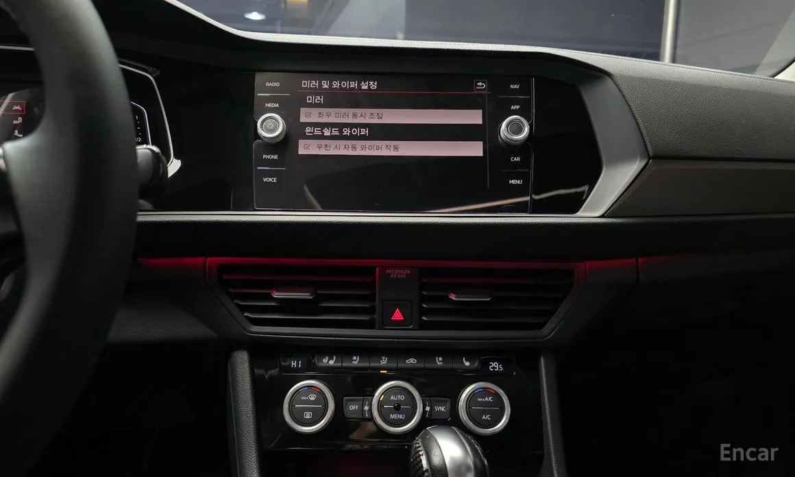 Фото 14 - Volkswagen Jetta