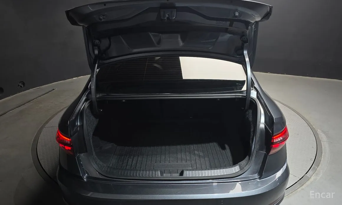 Фото 20 - Volkswagen Jetta