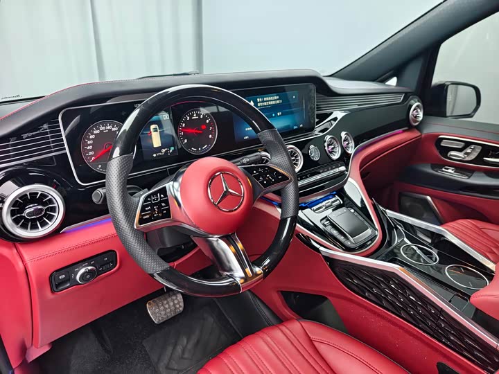 Фото 9 - Mercedes-Benz Vito