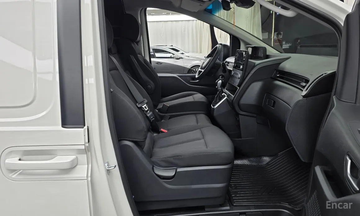 Фото 11 - Hyundai Staria