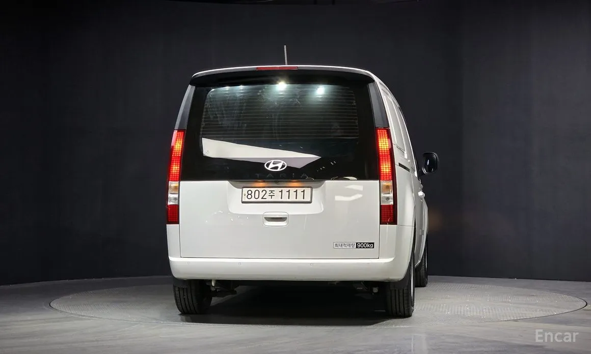 Фото 4 - Hyundai Staria