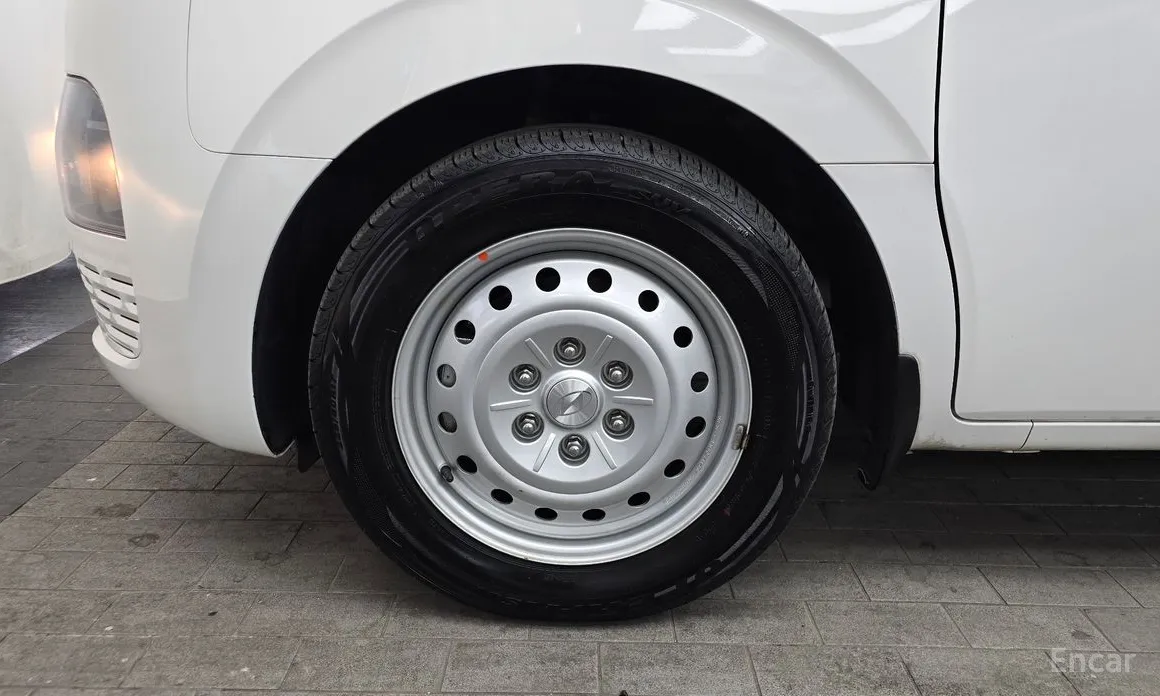 Фото 5 - Hyundai Staria