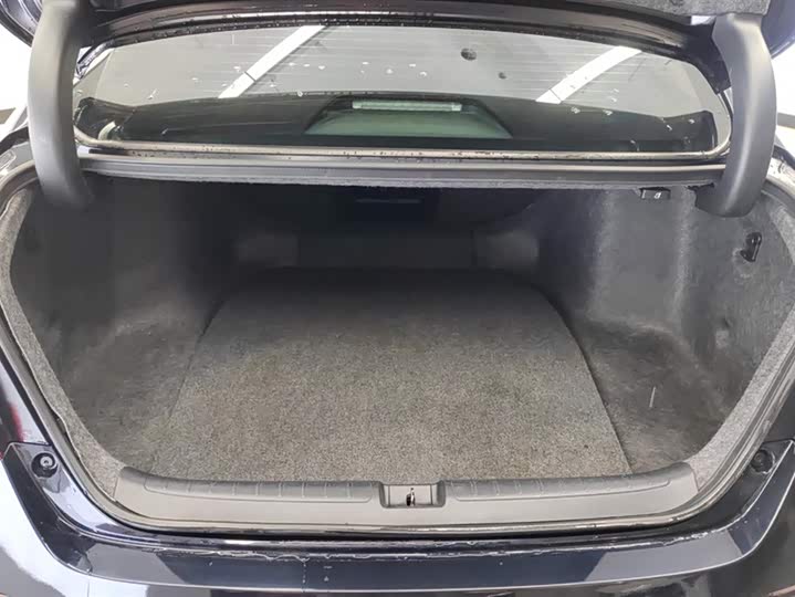 Фото 4 - Honda Accord