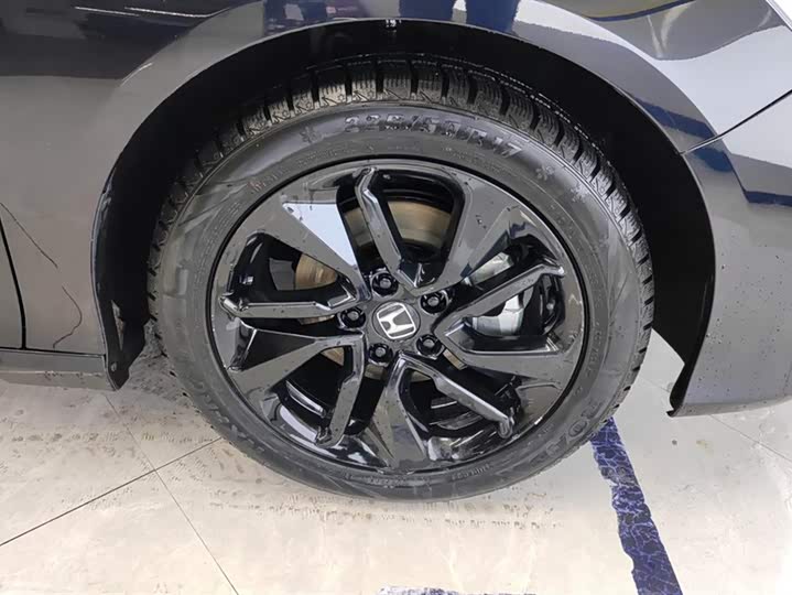 Фото 6 - Honda Accord