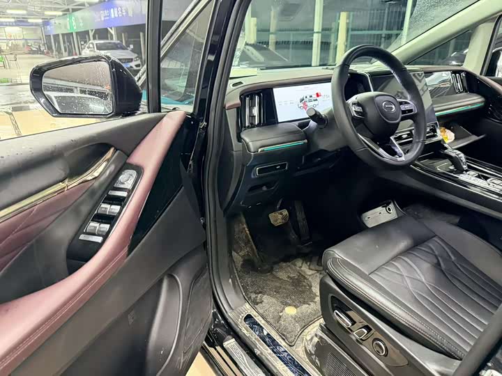 Фото 3 - GAC Trumpchi M8