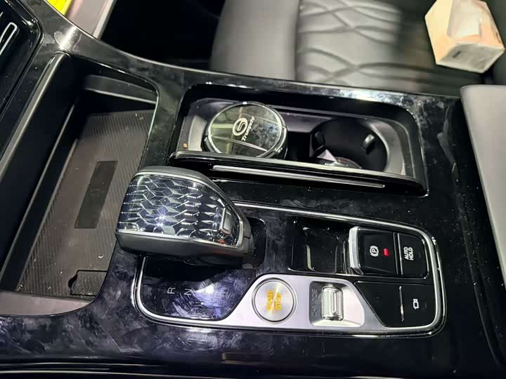 Фото 5 - GAC Trumpchi M8