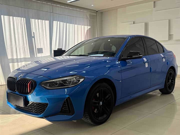 Фото 1 - BMW 1 Series