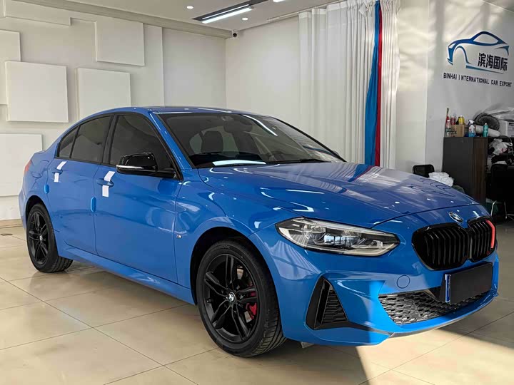 Фото 3 - BMW 1 Series