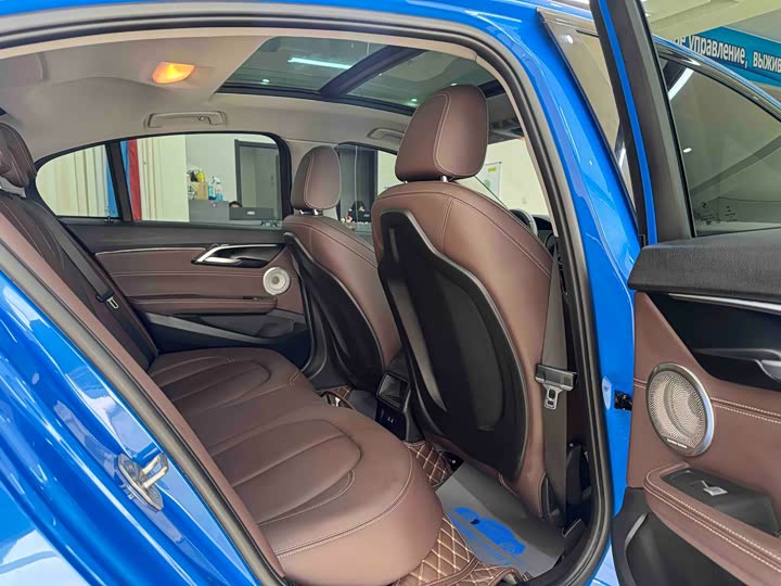 Фото 9 - BMW 1 Series