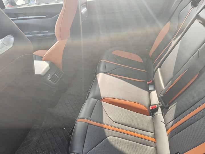 Фото 5 - Changan UNI-V