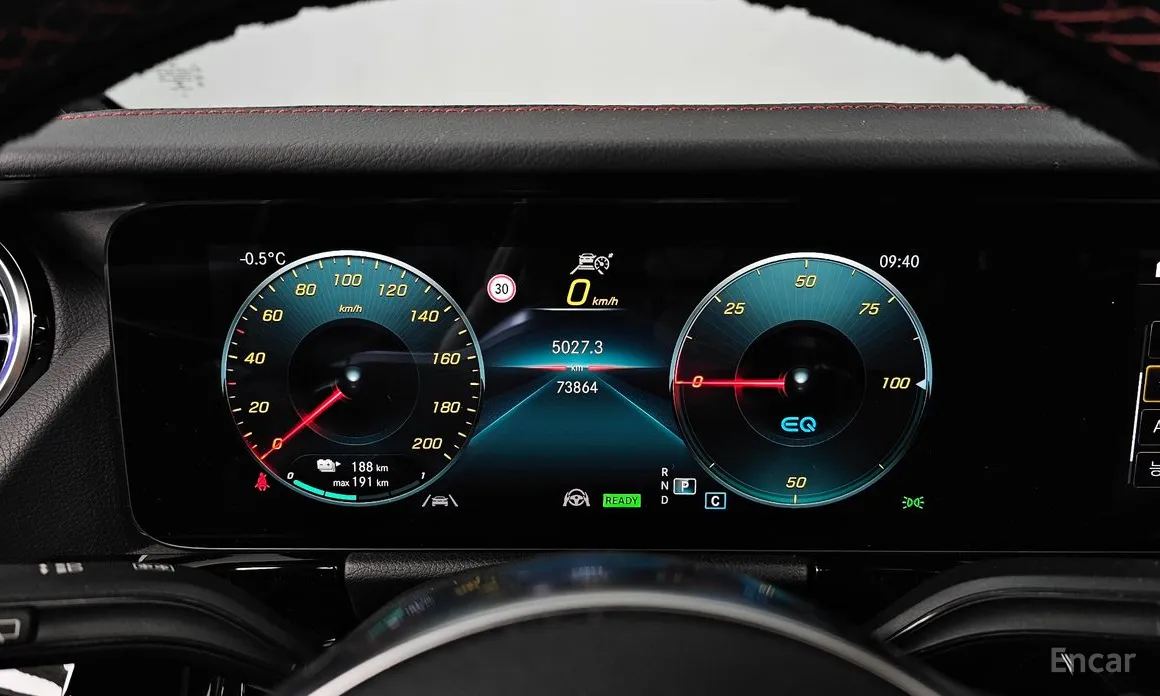 Фото 8 - Mercedes-Benz EQA