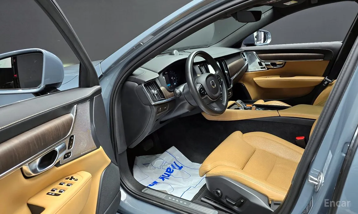 Фото 10 - Volvo S90