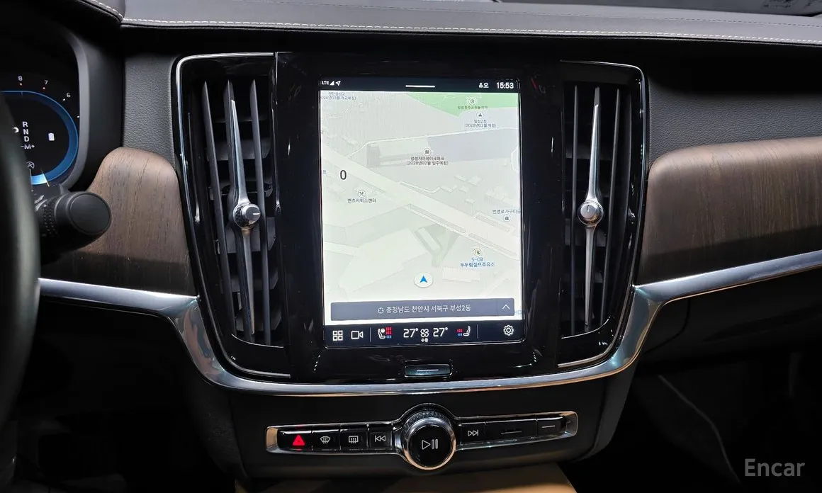 Фото 15 - Volvo S90