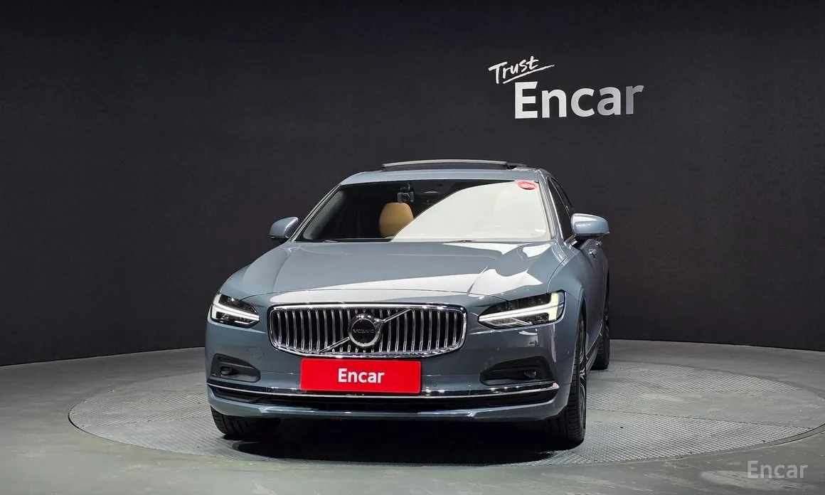 Фото 3 - Volvo S90