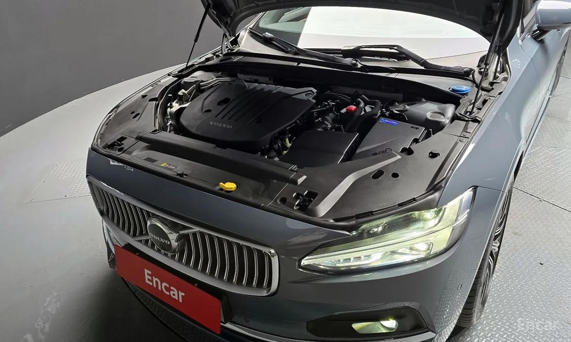 Фото 6 - Volvo S90