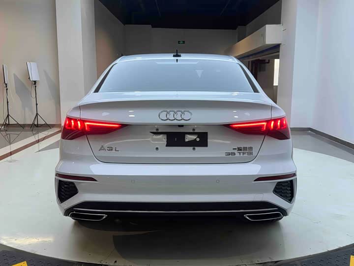 Фото 5 - Audi A3