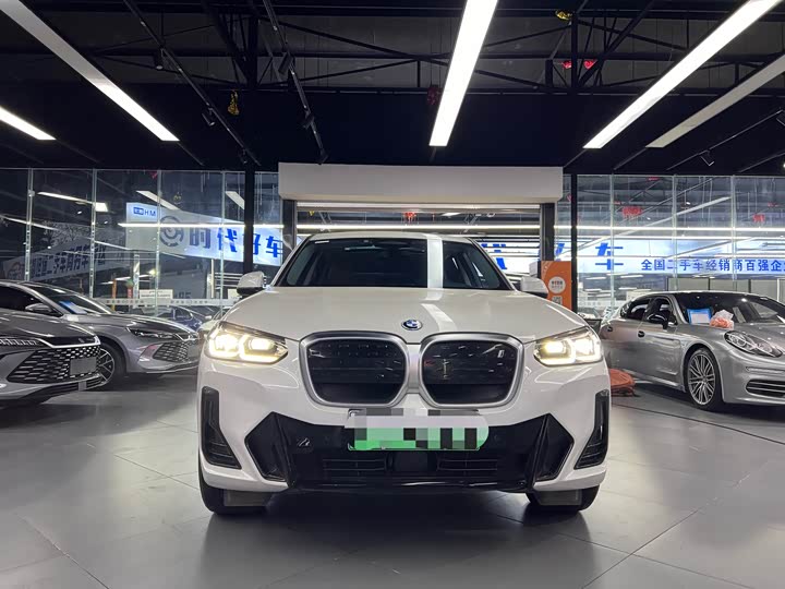 Фото 2 - BMW iX3