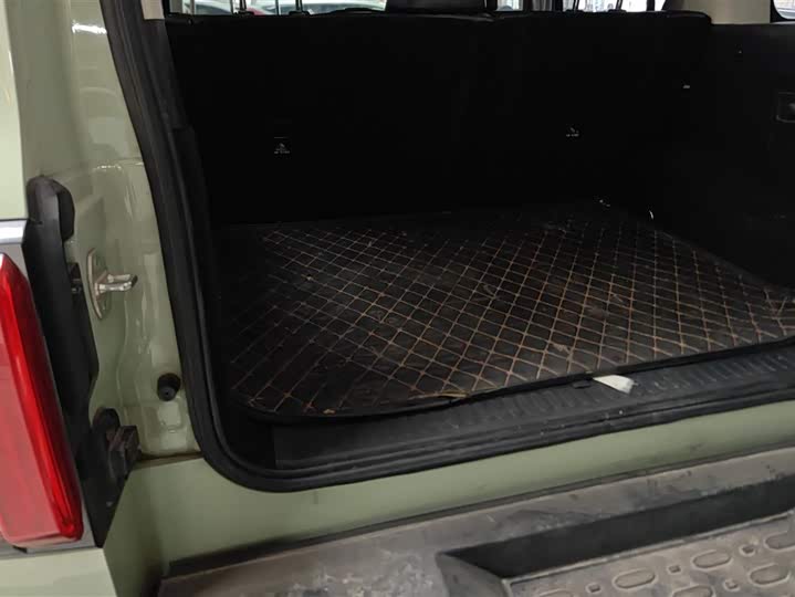 Фото 4 - Tank 300