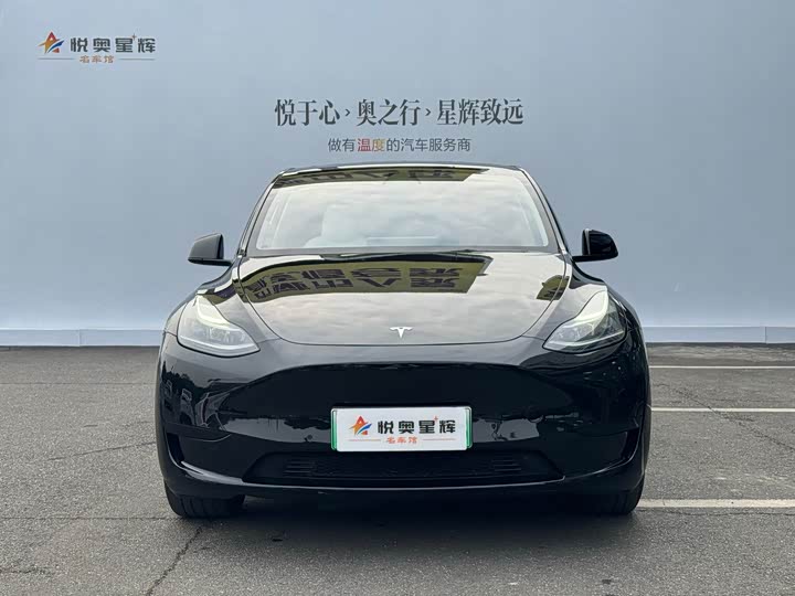 Фото 2 - Tesla Model Y