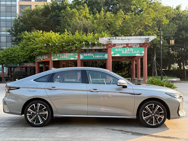 Фото 5 - Chery Arrizo 8